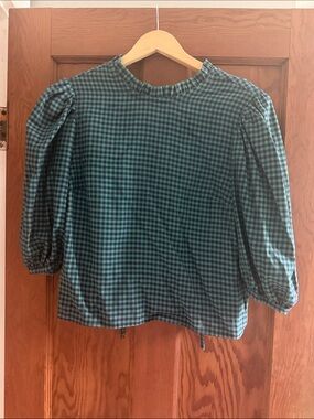 Green Gingham Puff-Sleeve Blouse with Ruffle Neck